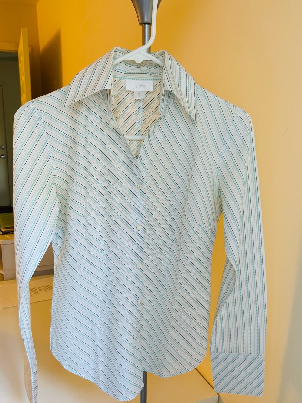 Ann Taylor LOFT White Cotton black & blue Striped Button shirt - size 0